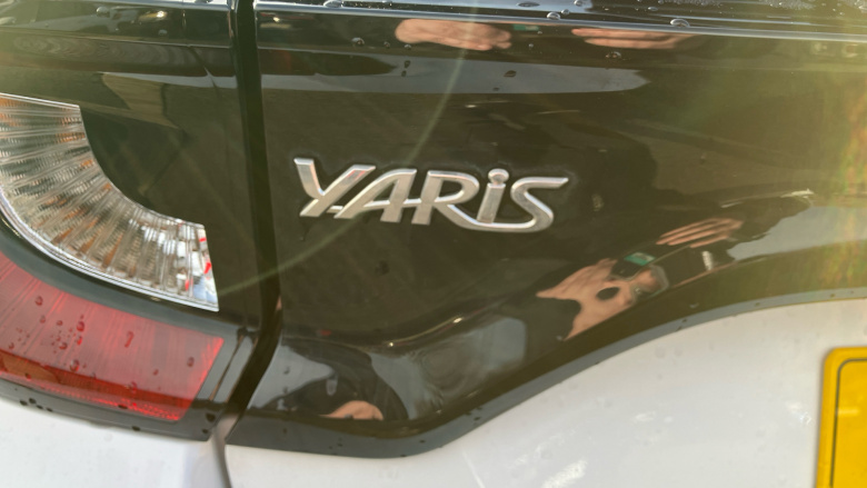 Toyota Yaris 1.5 Hybrid Icon 5dr CVT Hybrid Hatchback